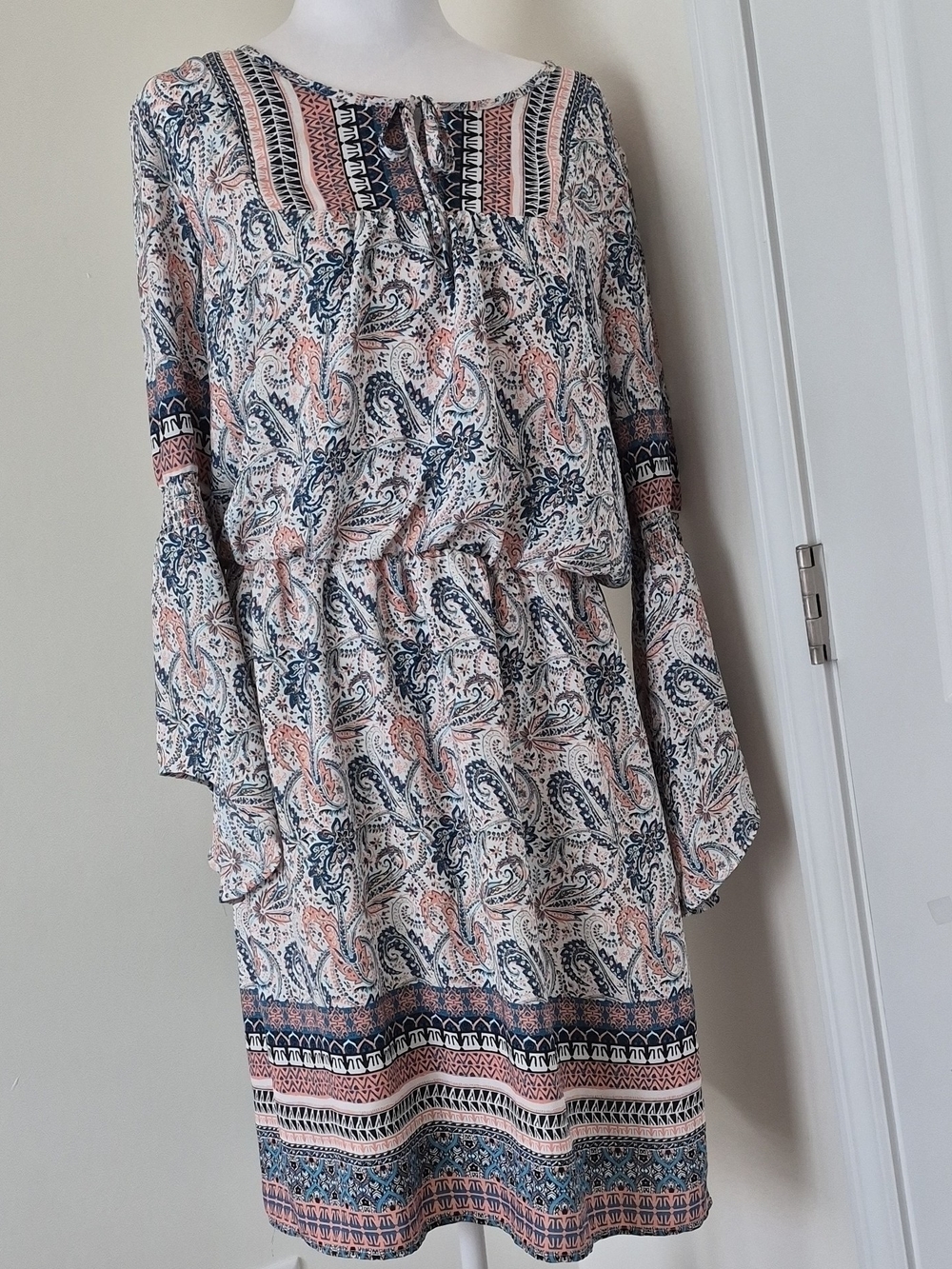 C Est 146 Paisley Boho Long Sleeve Dress in Navy & Blush Size L